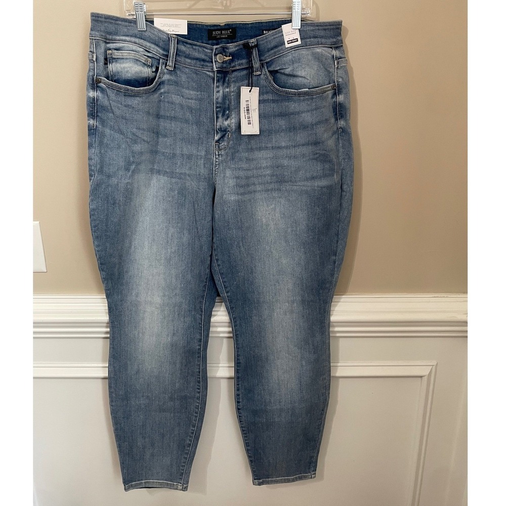 Judy Blue Relaxed Fit High Waist Jeans 20W NWT